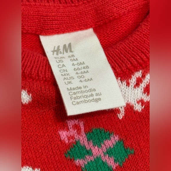 H&M Red Holiday Sweater. Size 6 months - Picture 3 of 4